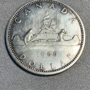 Lot 92 - Canada silver Dollar 1966