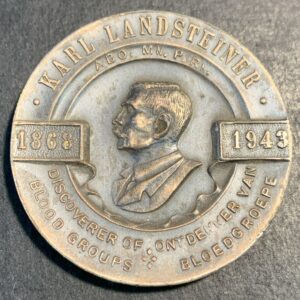 Lot 128 - Blood donor medal