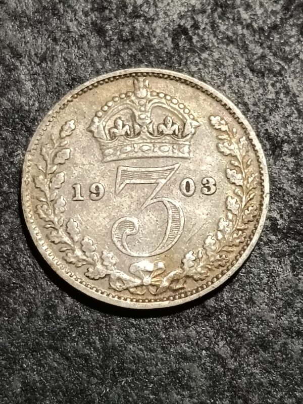 Lot 59 - British 1903 silver 3 pence