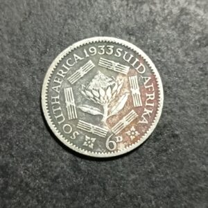 Lot 28 - 1933 6 pence