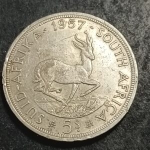 Lot 41 - 1957 5 shilling coin