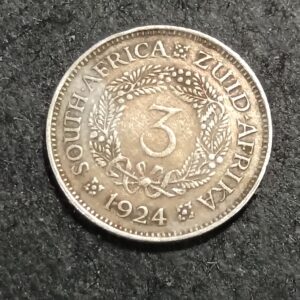 Lot 13 - 1924 silver 3 pence