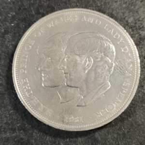 Lot 51 - Charles and Diana Crown
